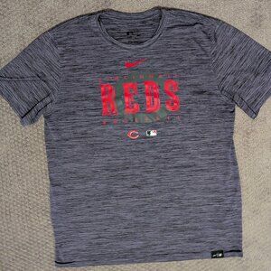 Nike Cincinnati Reds T-shirt